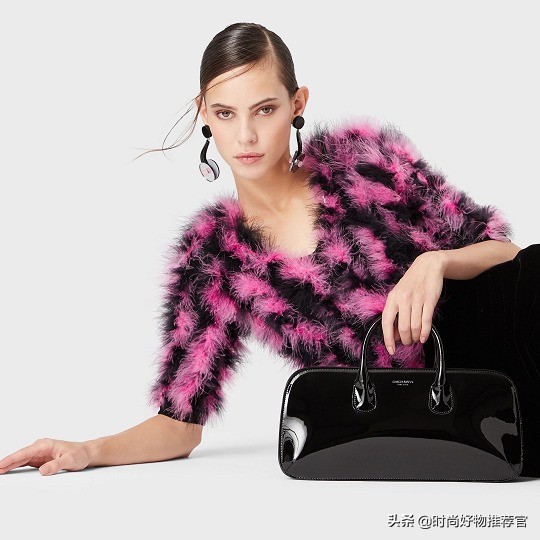 Armani新包 | 浪漫丁香紫、科幻镜面银、黑粉迷彩图案