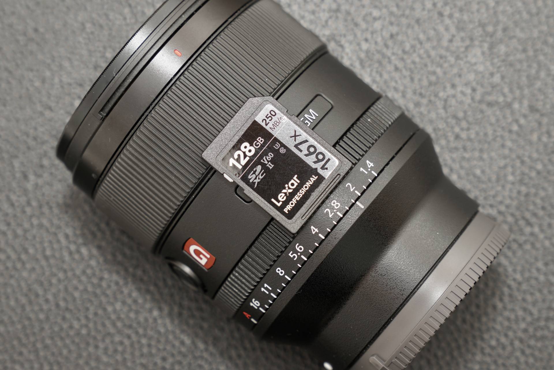 弯道超车？Lexar雷克沙1667X Pro SD卡实测：单反新选择