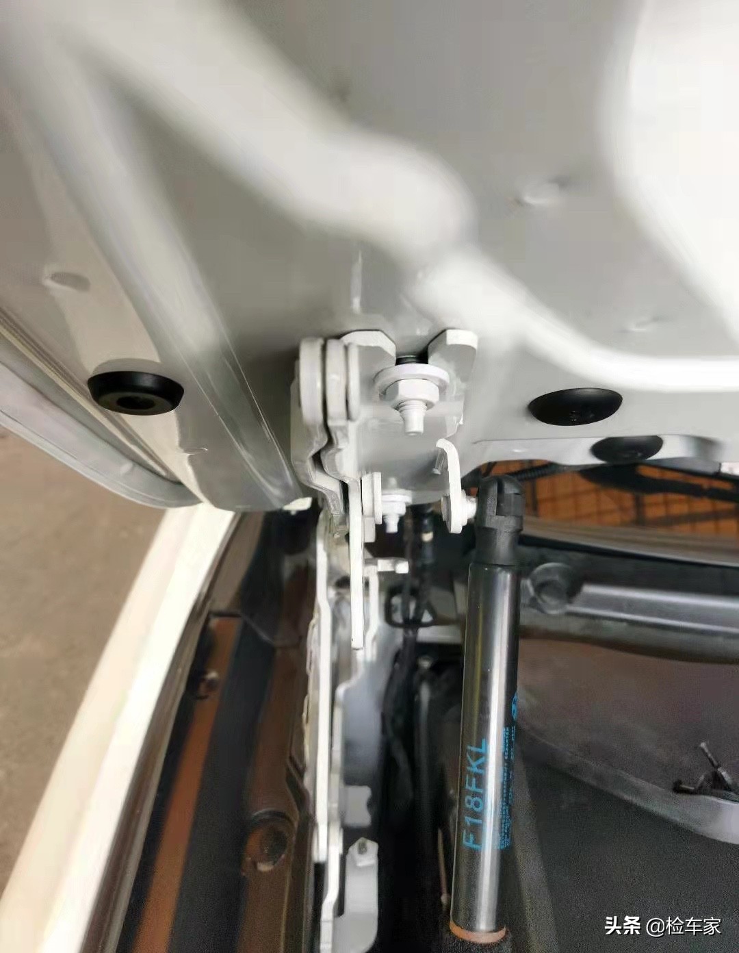 25万买辆宝马5系，检车师：这车况买到了就是赚