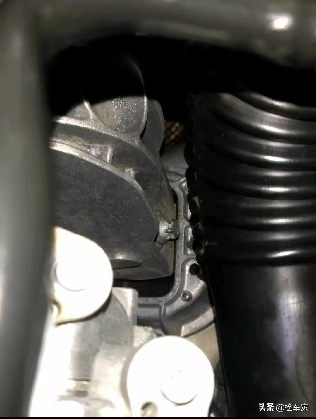 25万买辆宝马5系，检车师：这车况买到了就是赚