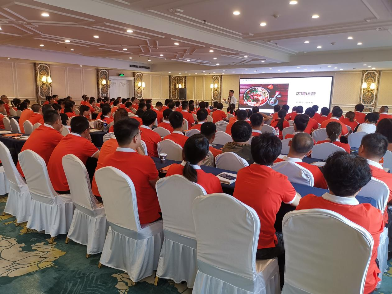 张亮麻辣烫远程服务加盟店，共建总部-门店紧密连接