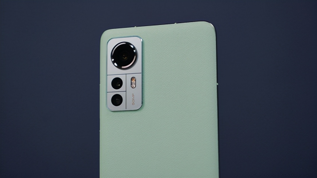 2022买手机眼光要放长远，这三款旗舰机，用四五年轻而易举