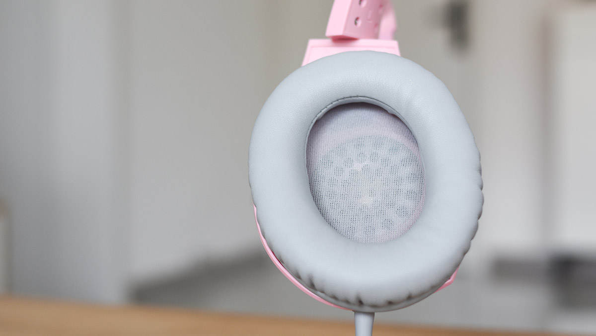 金士顿毒刺幸运粉电竞耳机：亮丽颜值 强劲实力