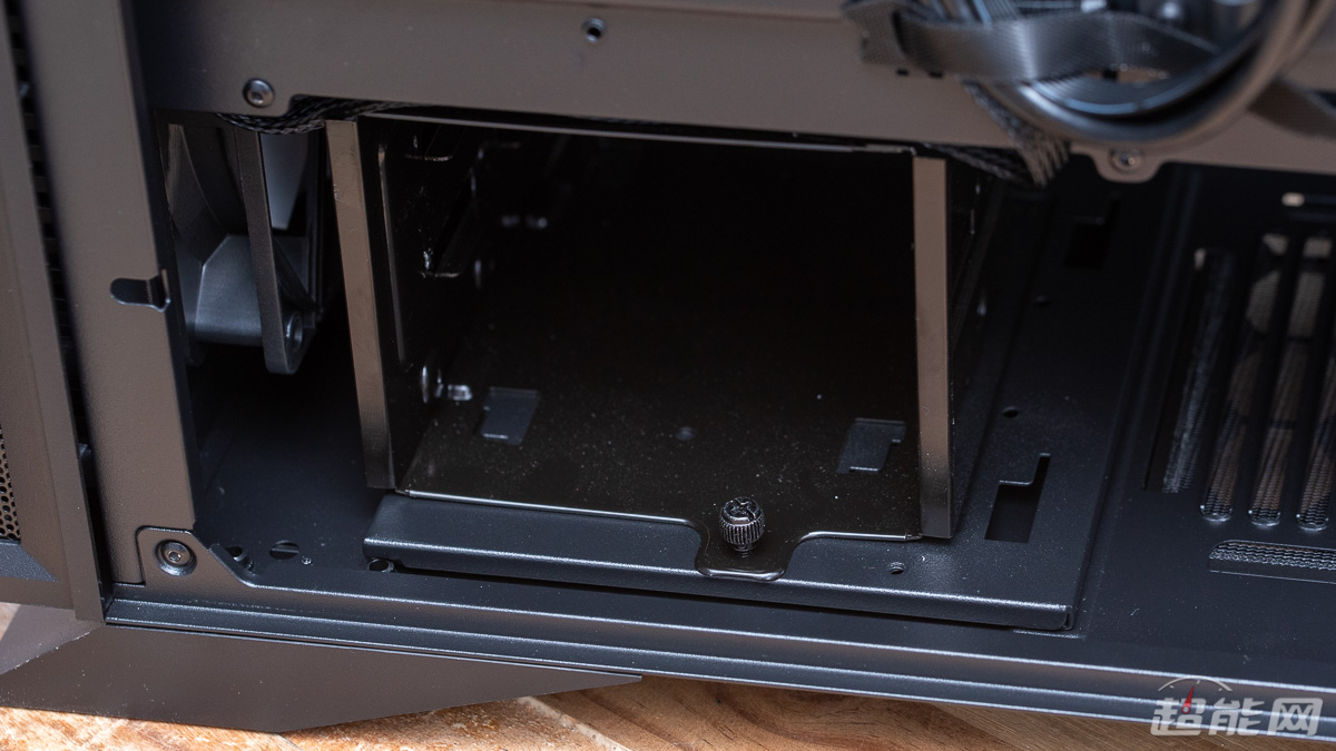 先马黑洞X机箱评测：安静又好用的高性价比之选