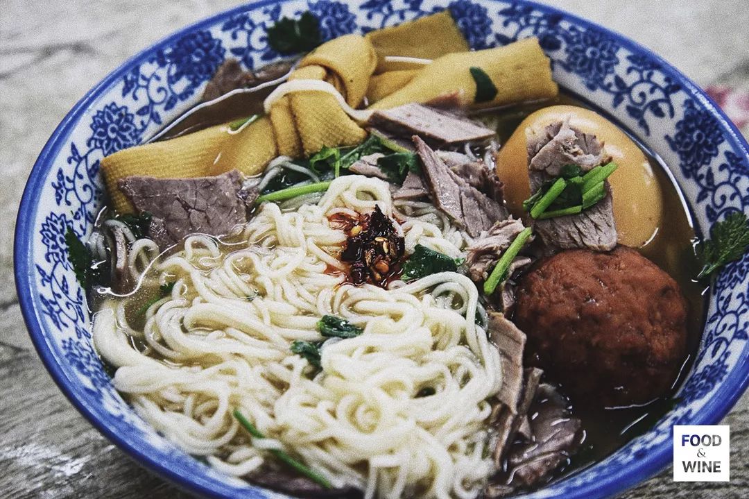 老张拉面馆的优越感消失了吗？或者说，它有过优越感吗？