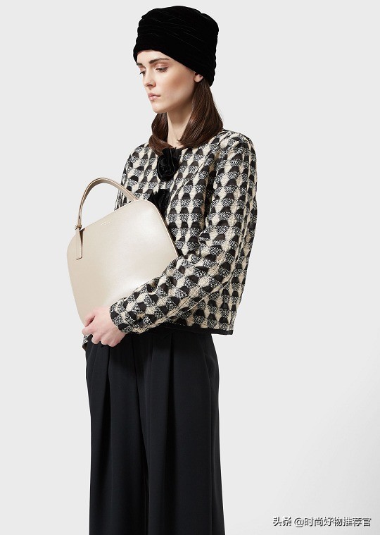 Armani新包 | 浪漫丁香紫、科幻镜面银、黑粉迷彩图案