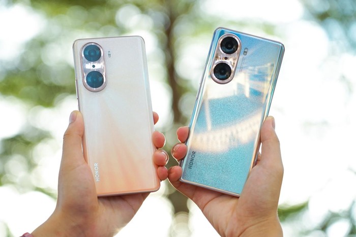 体验过这三台手机后，一天一充其实真的不难