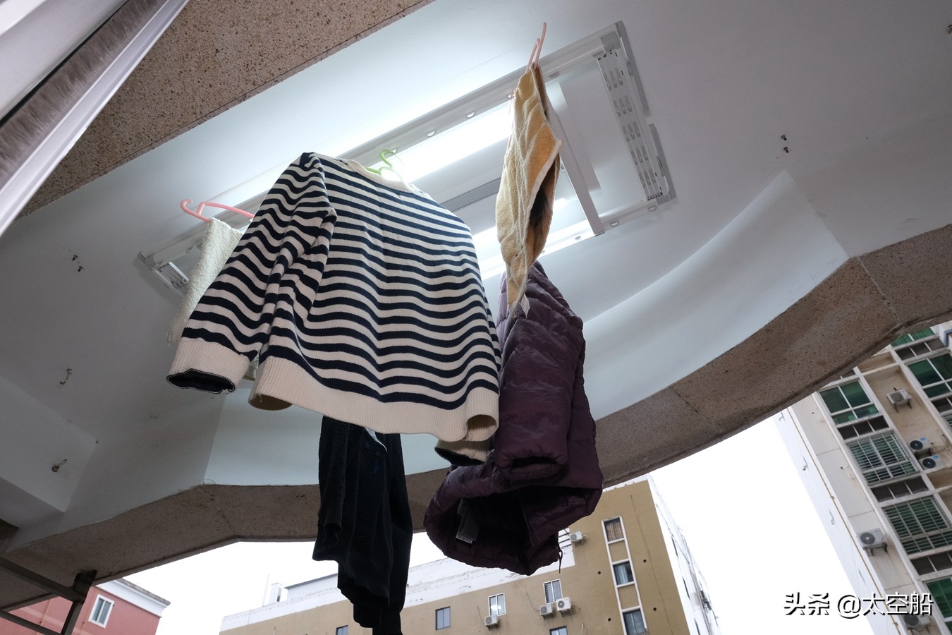 扔掉撑衣杆，烘干更快速，米家智能晾衣机烘干款评测