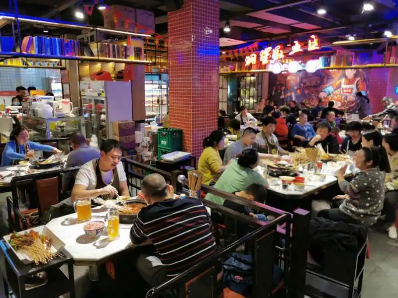 开店800家后，这个火锅串串香头部品牌为何要“重做”？