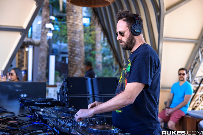 女生适不适合学打碟