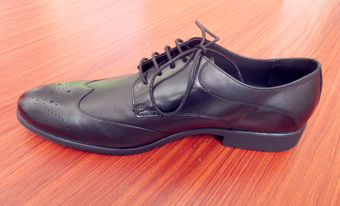 都彭鞋子好不好，法国都彭男士商务布洛克男鞋使用介绍