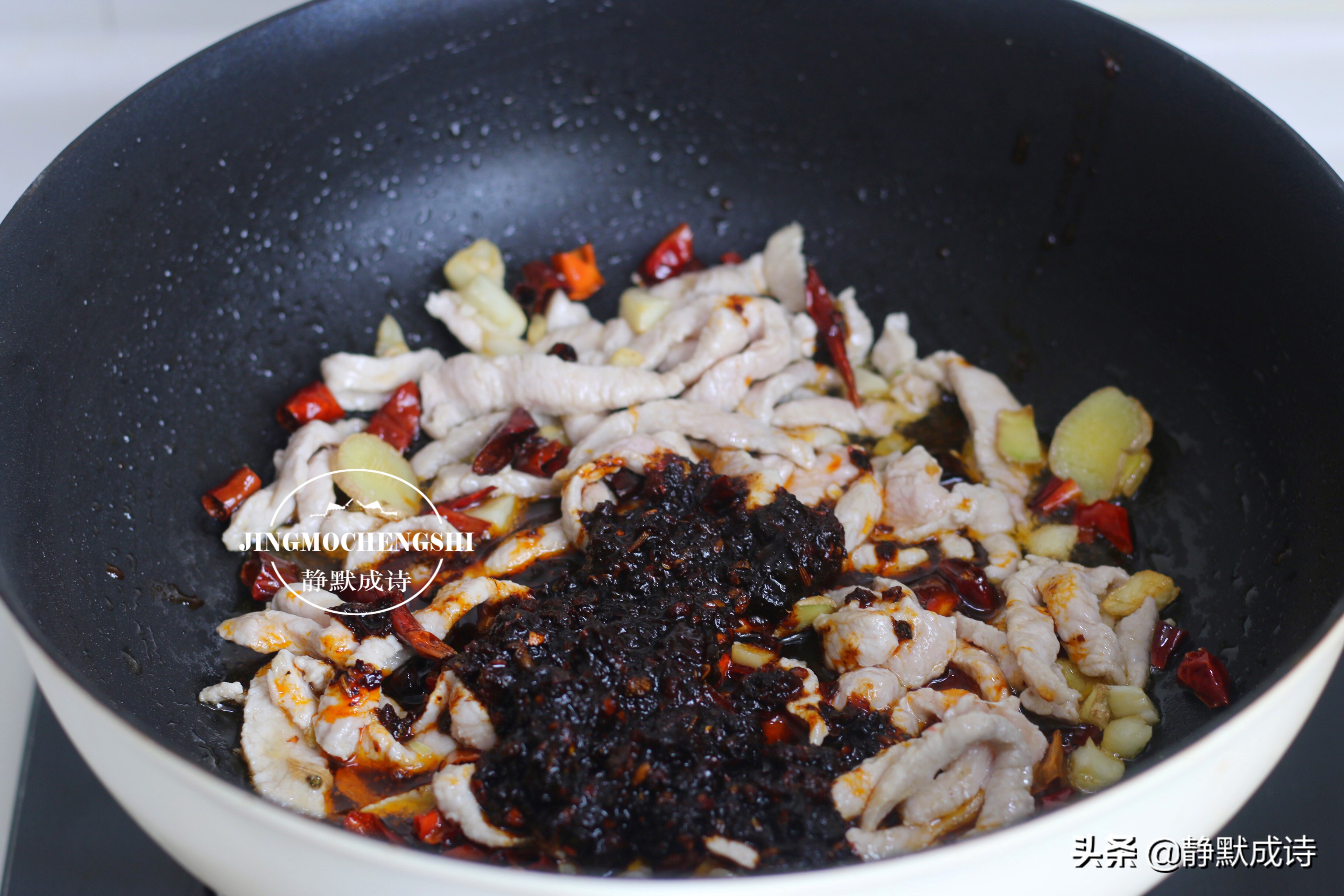 想吃麻辣香锅在家就能做，简单几步，比饭店的好吃，价格只有一半