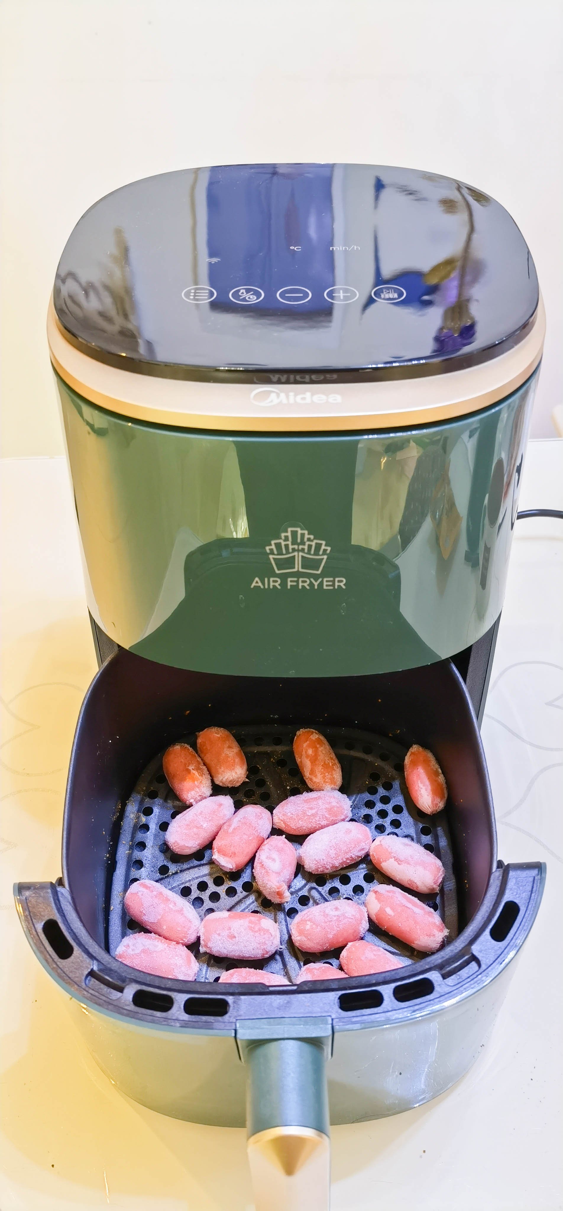 好看又好用，WIFI互联不太实用的美的空气炸锅