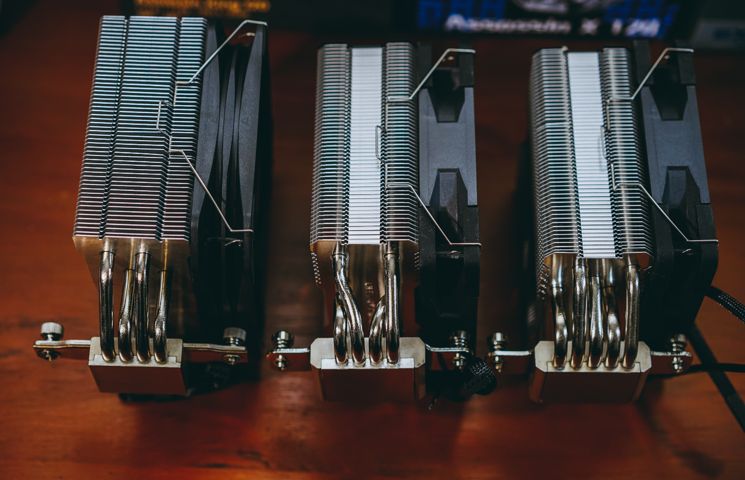 三款百元级铜底散热器横测：销量高的性能就一定强？