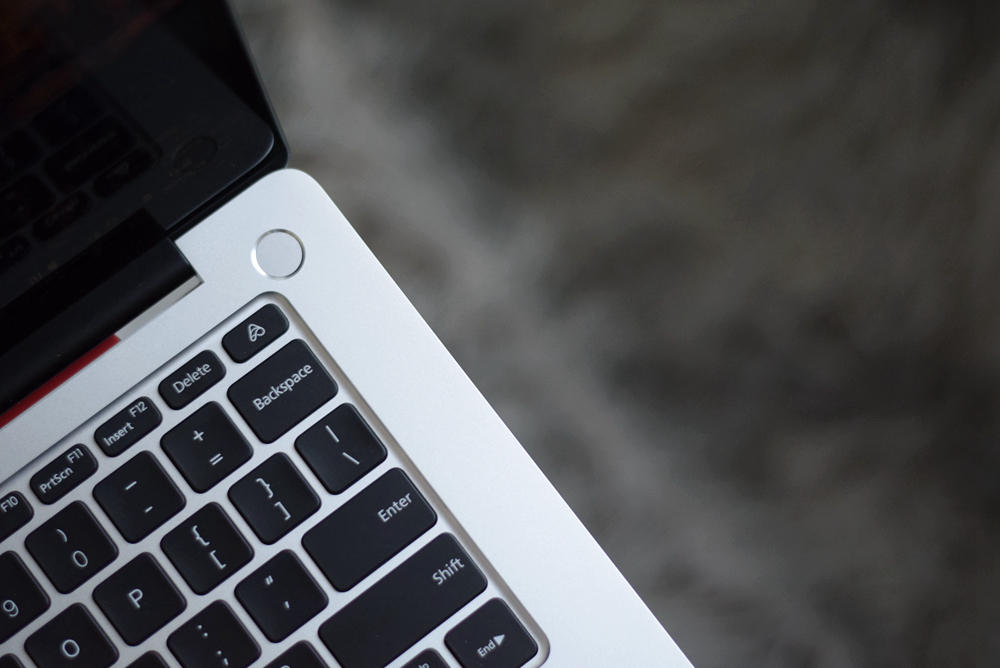 有优点也有不足，全新小米笔记本Pro14评测，屏幕外竟然还有看点