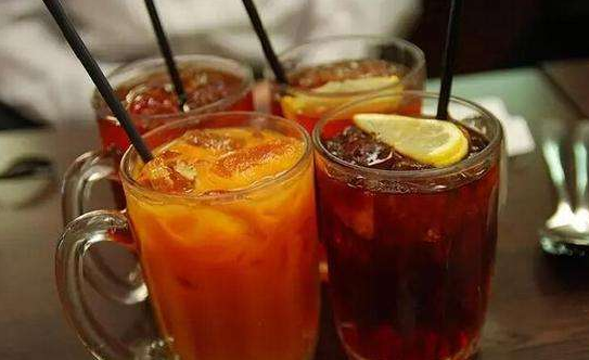 甜啦啦、新时沏打造品牌核心竞争力：从供应链到门店创新营销