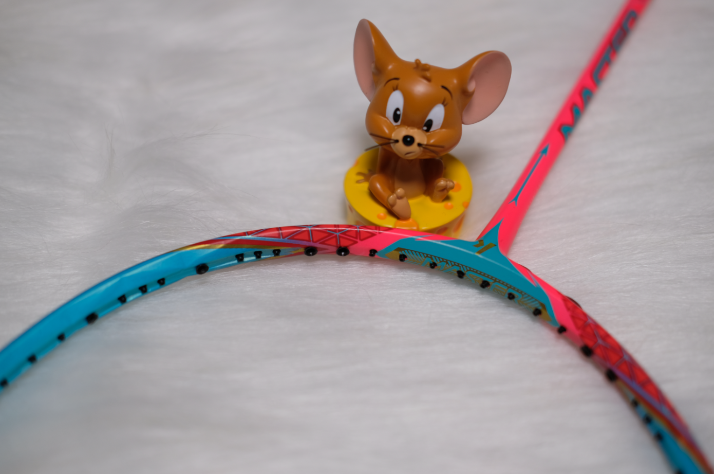 自媒体飞云零狼：川崎选手级羽毛球拍大师900的评测（授权发表）