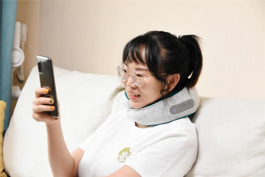 颈部按摩器智商税？斥巨资购入主流四款按摩器，真实体验给你真相