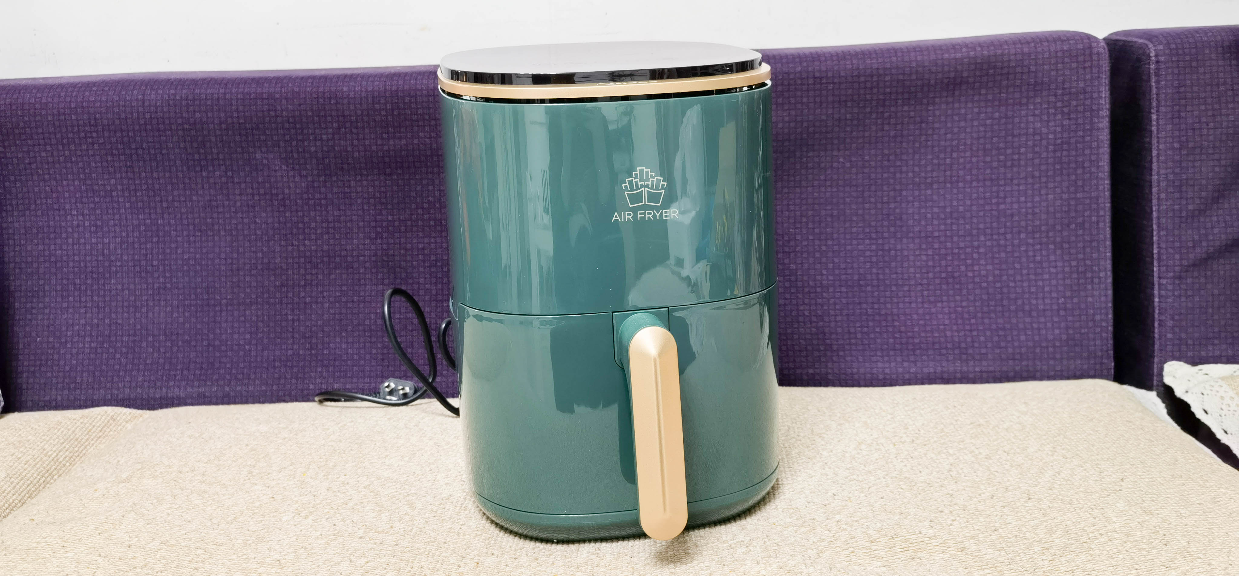 好看又好用，WIFI互联不太实用的美的空气炸锅