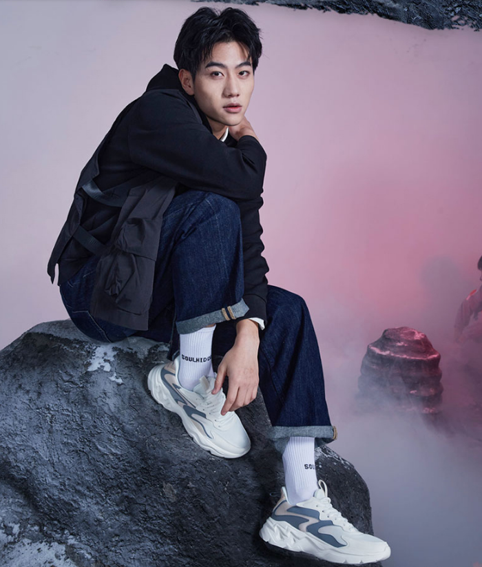 国货再崛起，鸿星尔克也卖断货？最值得买的3款跑鞋，平价又好穿