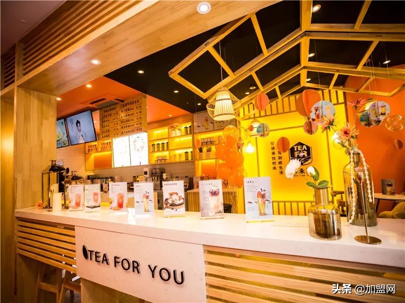 新晋爆红品牌“茶未里”：以果蔬入茶，年轻人追捧的新茶饮