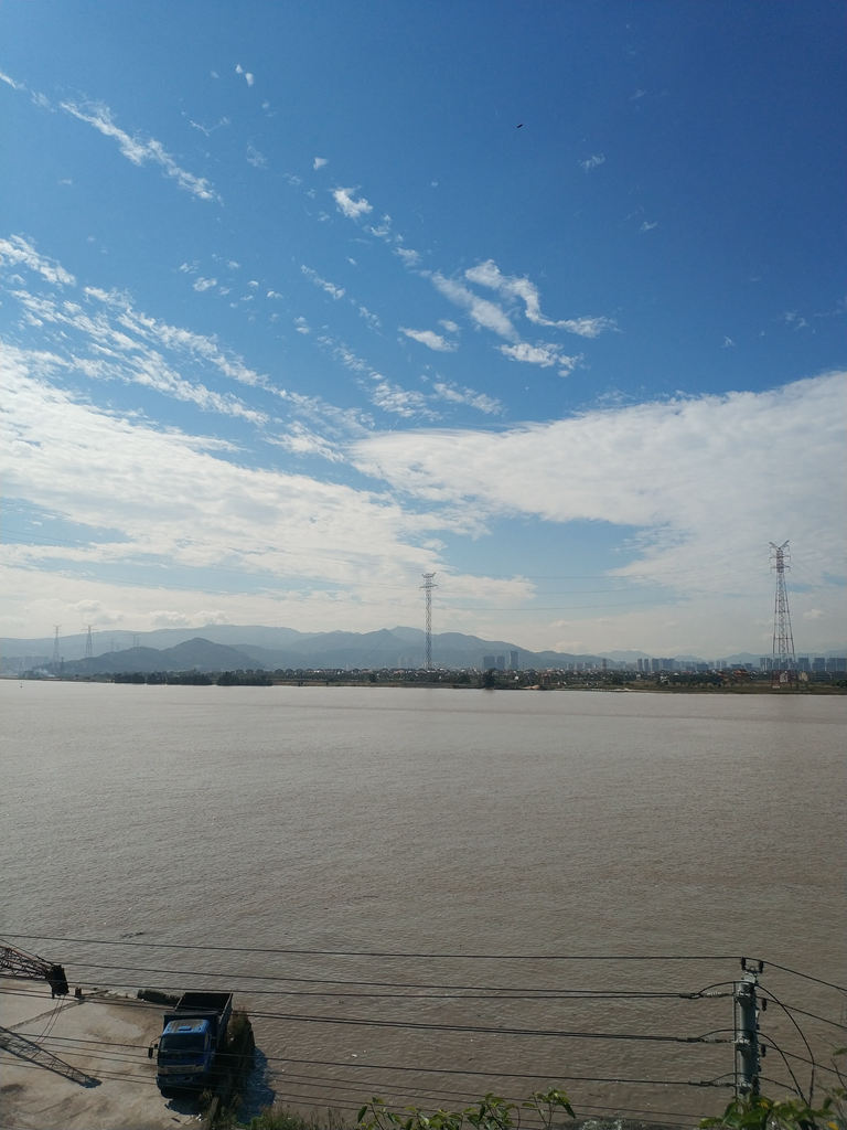 我要在演唱会上找个小蜜蜂：博冠星狼望远镜