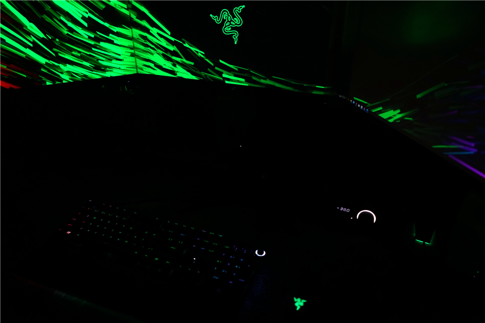 雷蛇猎魂光蛛V2模拟光轴键盘体验，不止随意调整触发键程