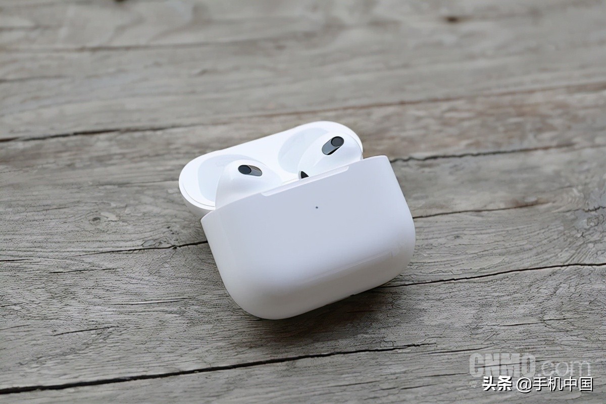 AirPods 3评测：这是一款佩戴体验更舒适的AirPods