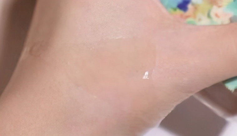 5款滋润又清爽的护发精油，味道不输香水，第二天还有香味