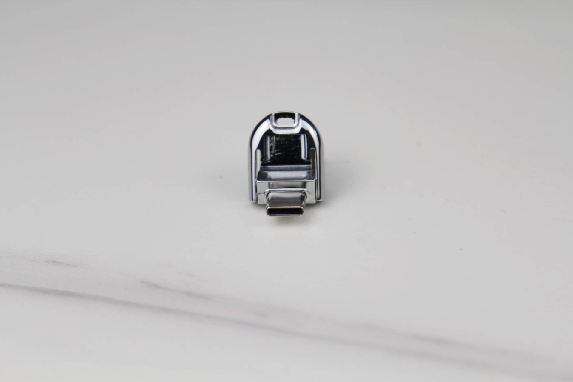 用手机U盘备份或导出手机文件，还能扩容