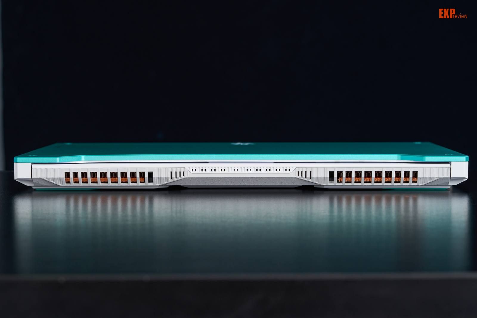 华硕天选3游戏本评测：好看又能打，面面俱到的真香游戏本