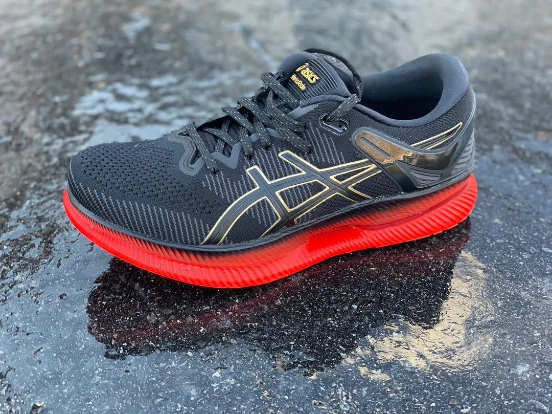 行走的中流砥柱！一篇教你ASICS跑鞋怎么选