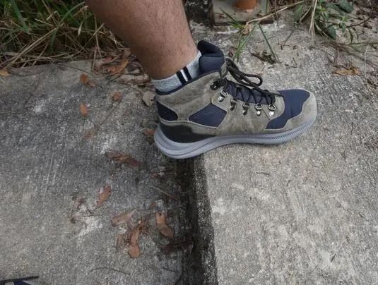 Merrell迈乐的登山鞋怎么样？第一次穿出去测评会有什么惊喜？