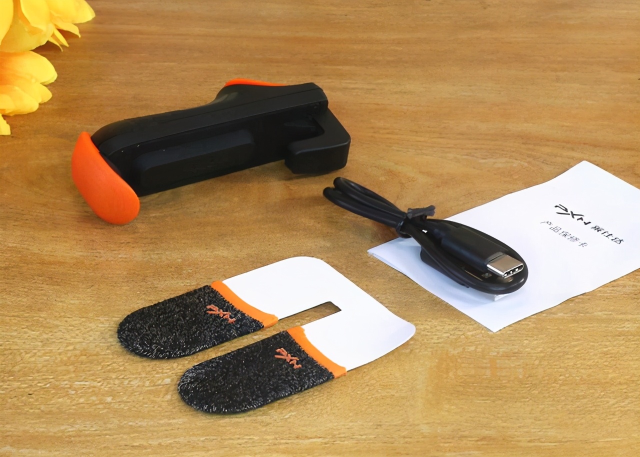 单击变连发，莱仕达PXN-P1手游连点器助力吃鸡