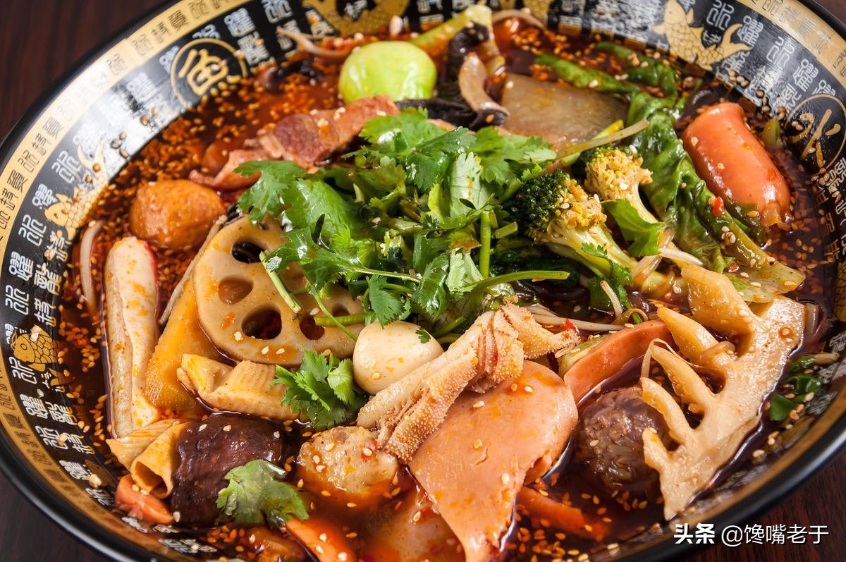 各地“麻辣烫”中，网评最好吃的前3名，看看你吃过几种？