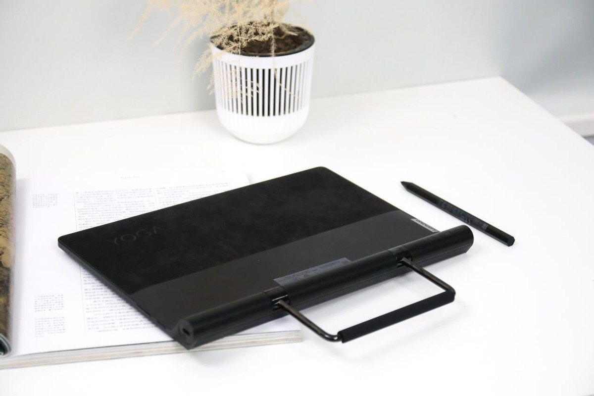 新一代娱乐平板，YOGA Pad Pro当仁不让