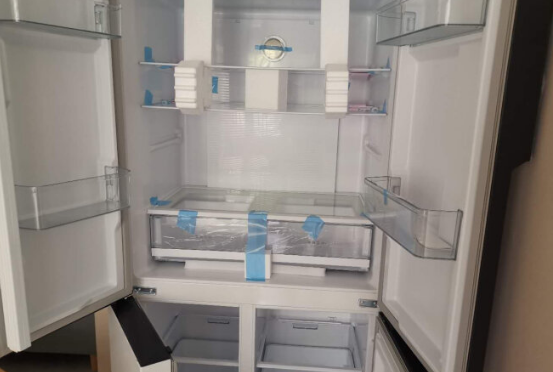 华凌冰箱体验：十字对开门大容量，一次囤满一周食材