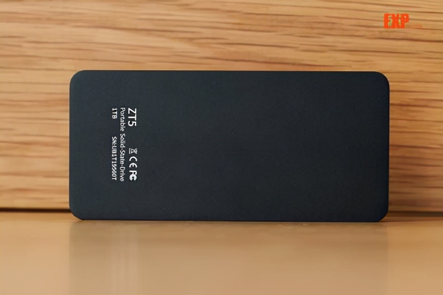 朗科ZT5 1TB移动固态硬盘评测：将内置高端SSD的性能体验随身携带