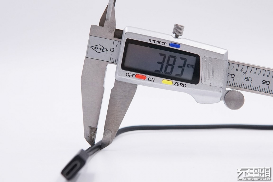 拆解报告：SAMSUNG三星45W充电器原装CC线缆