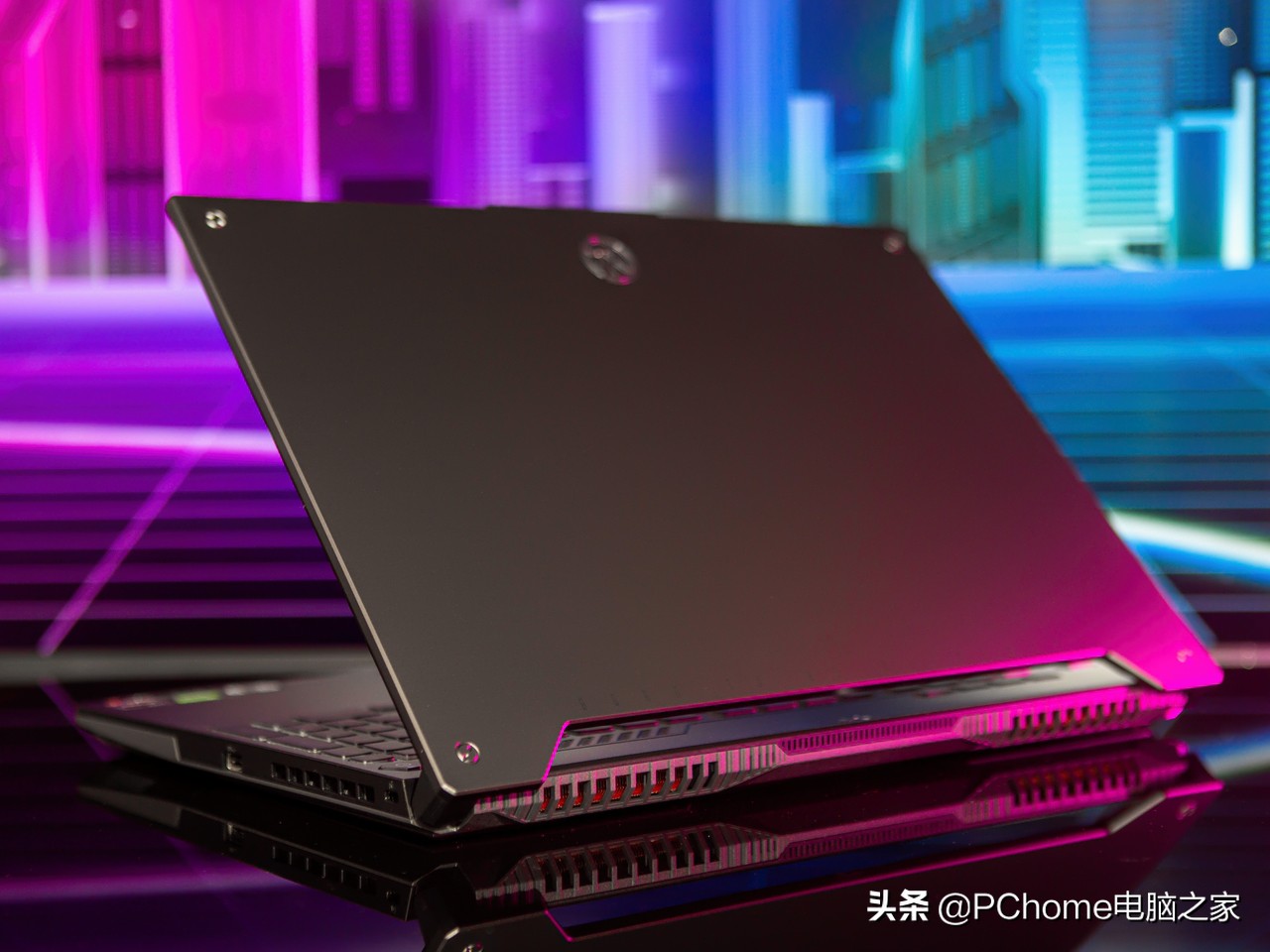 这位“六边形战士”有点萌 华硕天选3游戏本锐龙版评测