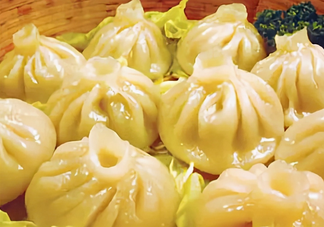 年入十亿市值百亿的最牛包子铺，离不开一个小镇神秘餐饮帮派支持