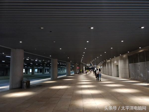 一加5评测：8GB运存性能怪兽，还有双摄加持