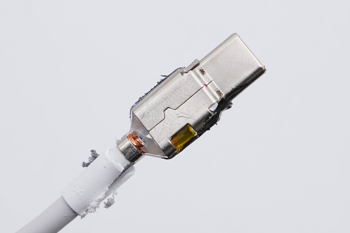 既支持100W PD快充又支持120W私有快充，小米新款超级快充CC线拆解