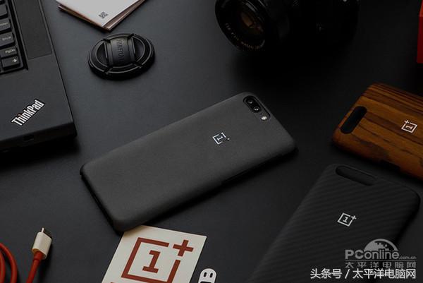 一加5评测：8GB运存性能怪兽，还有双摄加持