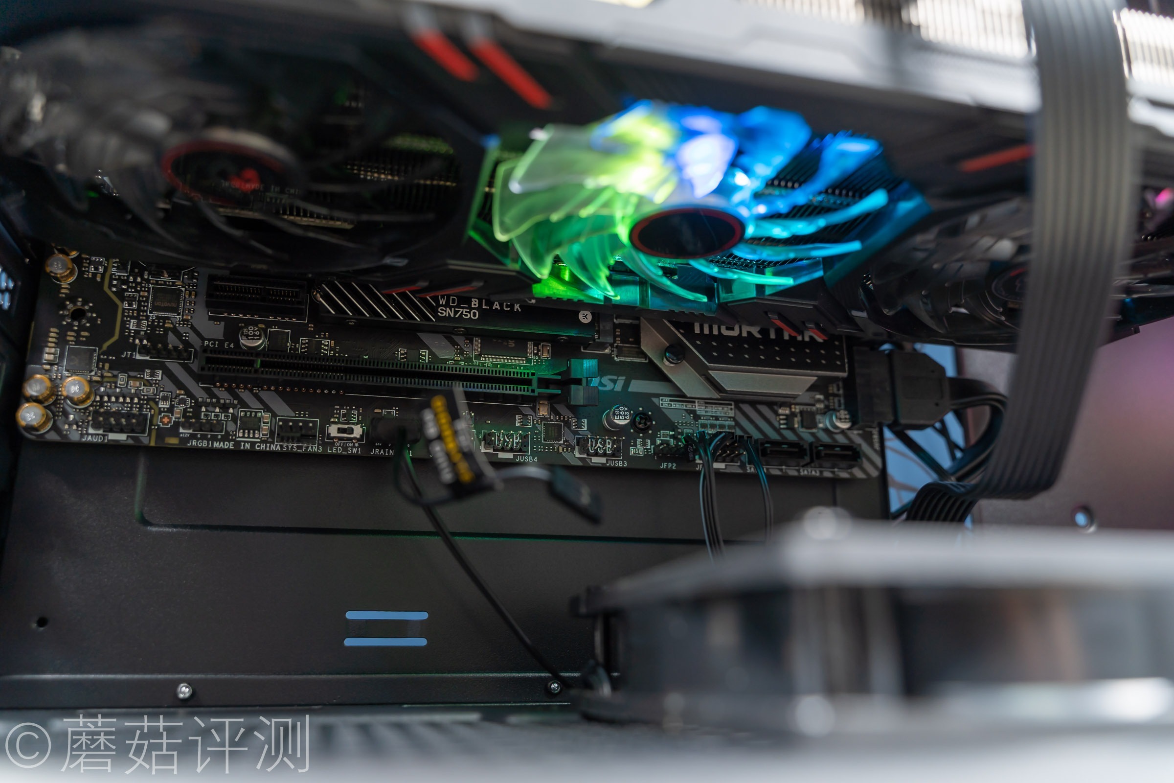 颜值出众，散热给力、华擎RX6600XT幻影电竞PGD显卡 评测