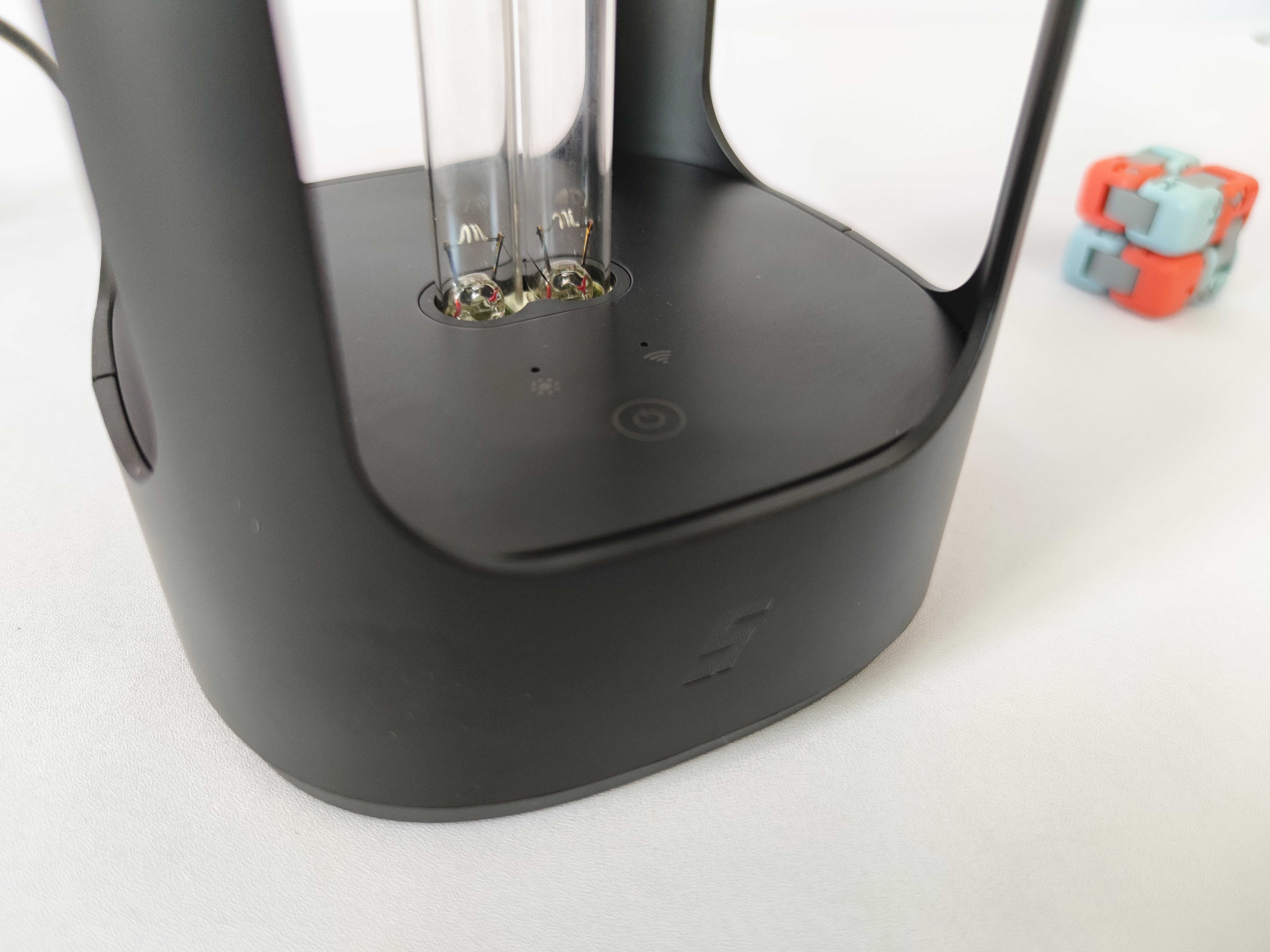 FIVE消毒杀菌灯：飞利浦灯管，智能人体感应，可远程控制杀菌