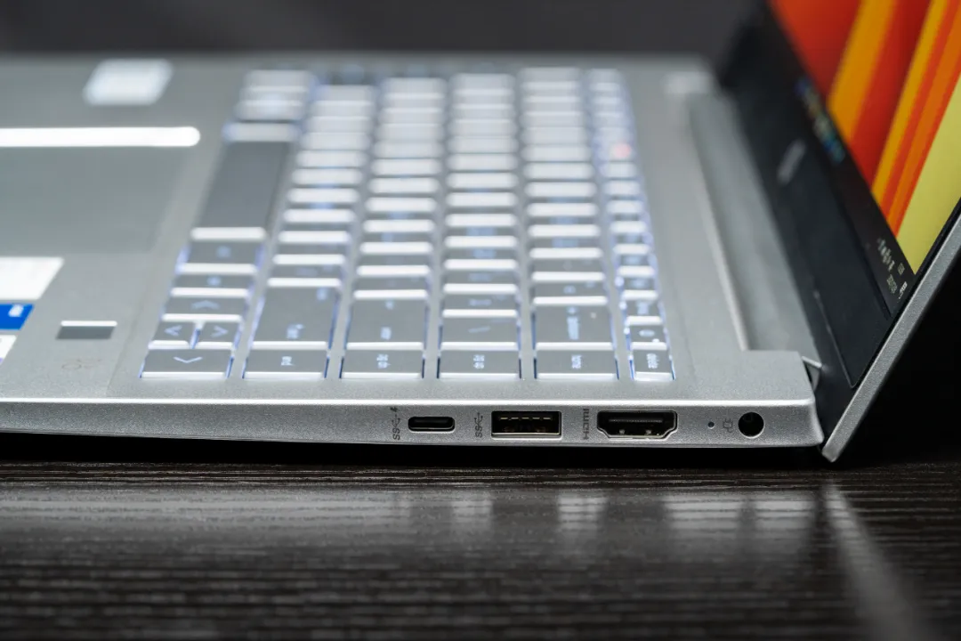 点名率颇高的惠普星14测评：颜值高，使用体验是亮点