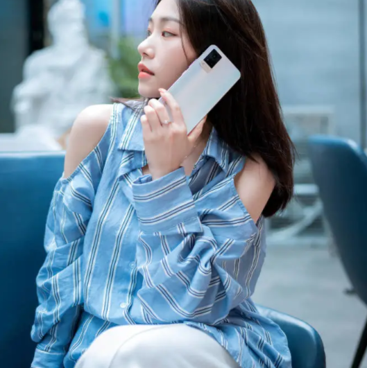 盘点目前“最好用”的3款手机，公认的性价比高，免得花冤枉钱