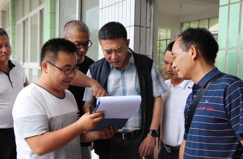 小酒贩做生意的绝招！3天赚5万，只用了两招