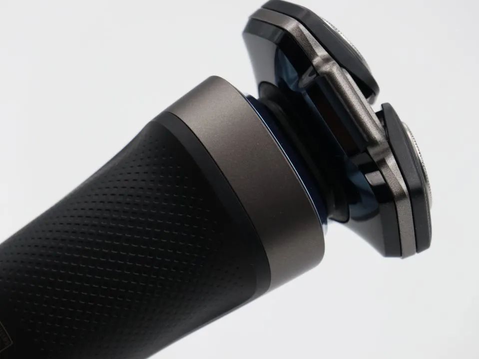 飞利浦「新5系」剃须刀，更像7系了